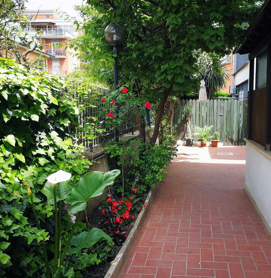 Lägenhet Lambertone, Cozy Flat In Rome, Aurelio Vatican *